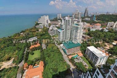 peak towers pratamnak pattaya