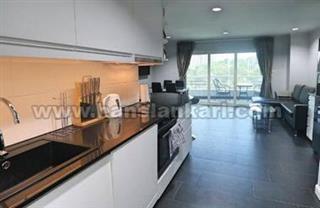 pratamnak hill pattaya large condominium for sale