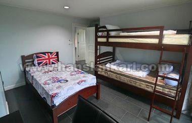 pratamnak hill pattaya large condominium for sale