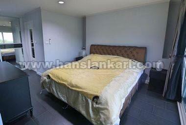 pratamnak hill pattaya large condominium for sale