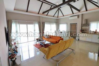 pool villa for sale in jomtien thailand with finance