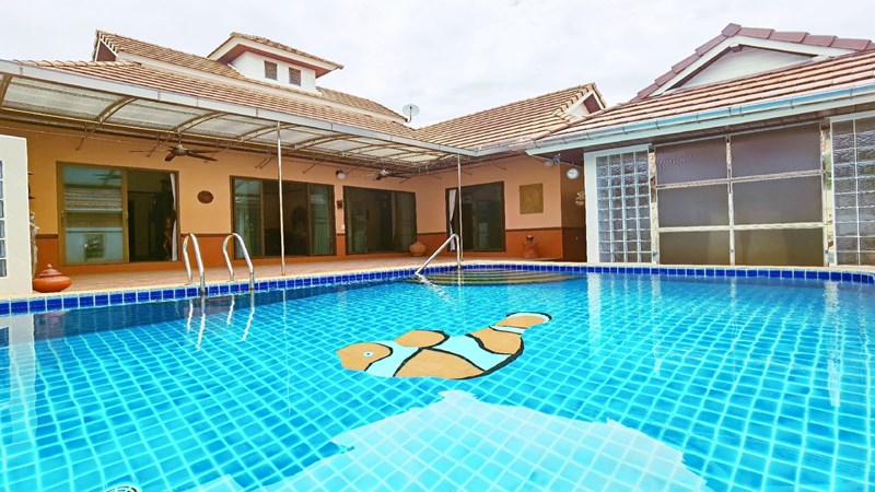 Pool villa, with style and standards - บ้าน -  - 