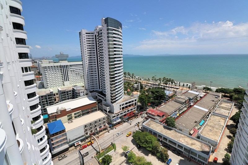 Cheapest Jomtien Complex EVER - Apartment -  - 