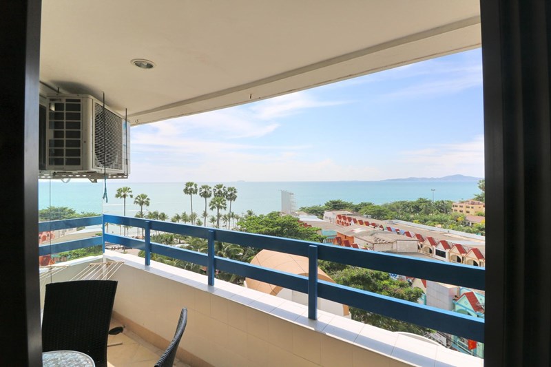 Spacious apartmetn, in the heart of Jomtien - Condominium -  - Jomtien