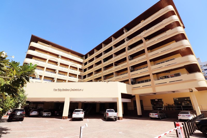 Large 2-bedroom in Jomtien center - Apartment -  - 