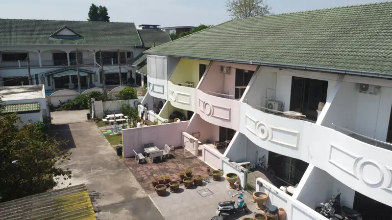 Spacious tranquil townhouse in a cosy residencial area - House - Pattaya Central - 