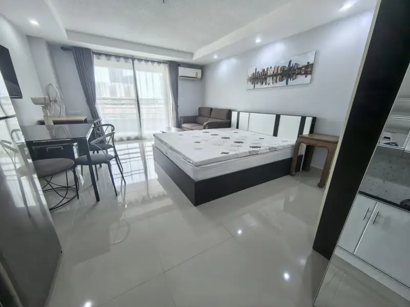 Modern spacious studio, Jomtien - Condominium -  - 