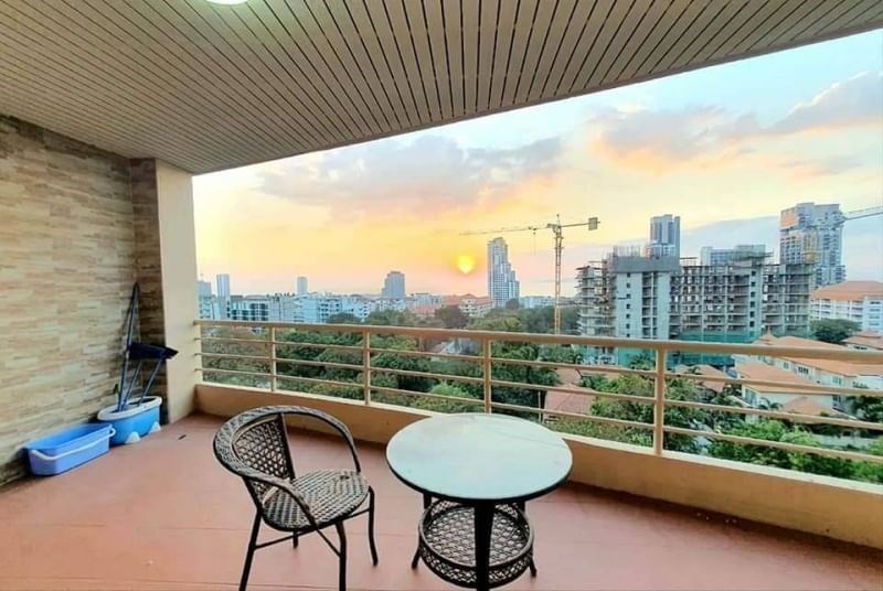 Very spacious sea-view condo unit - อพาร์ทเม้นท์ -  - 